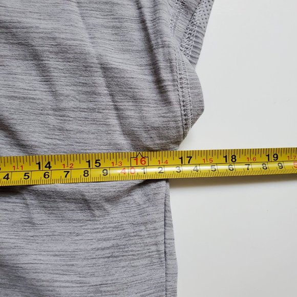 Old Navy Active Go-Dry Breathe On Floral Imprint Girls Grey Top Size 8 / M NWT - Picture 4 of 8